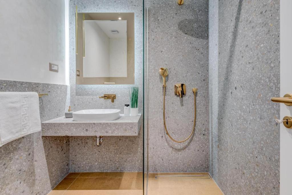 Beachfront Apartment Split Exteriér fotografie